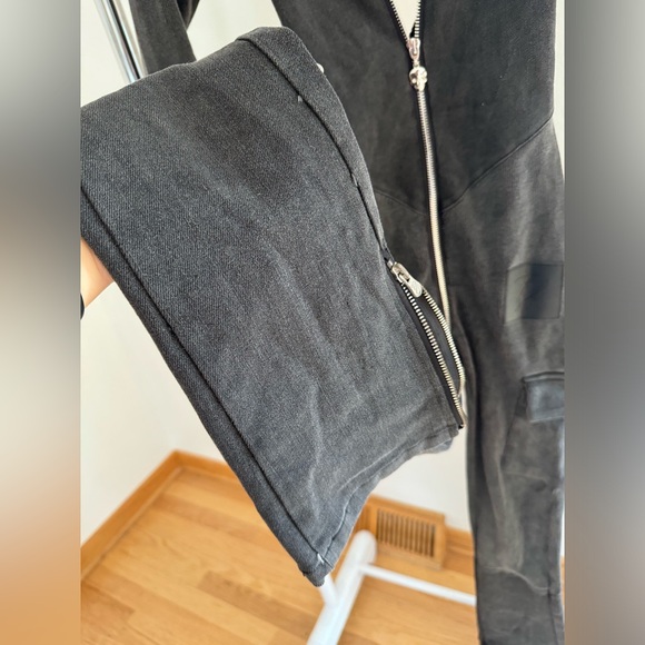 sleeved skull uzip jumpsuit - Picture 6 of 9